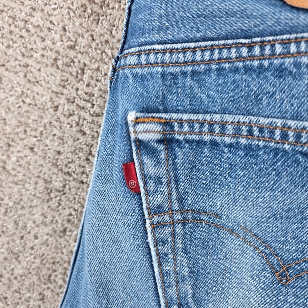 Vintage 90s Levi's 501xx 32x34 Mens Blue Straight Leg Denim Jeans Made in USA - Picture 5 of 14
